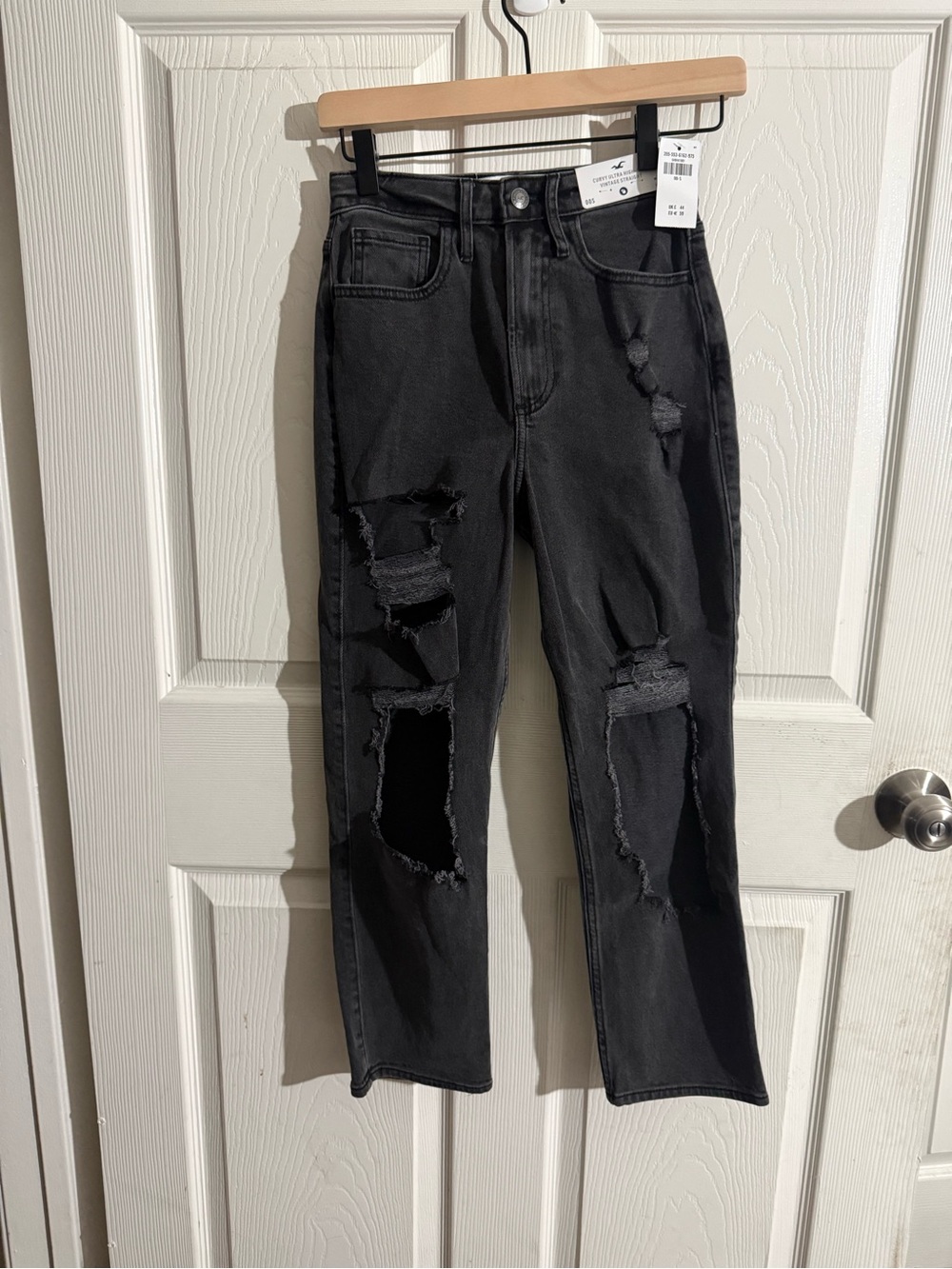 Hollister Curvy Ultra High-Rise Vintage Straight Jeans Size 00S Black Distressed